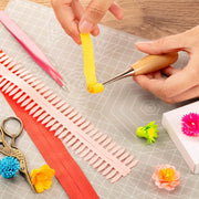 Hunter Creek Crafts 7000 - Die Cut Flower Petals Quilling Paper Strips