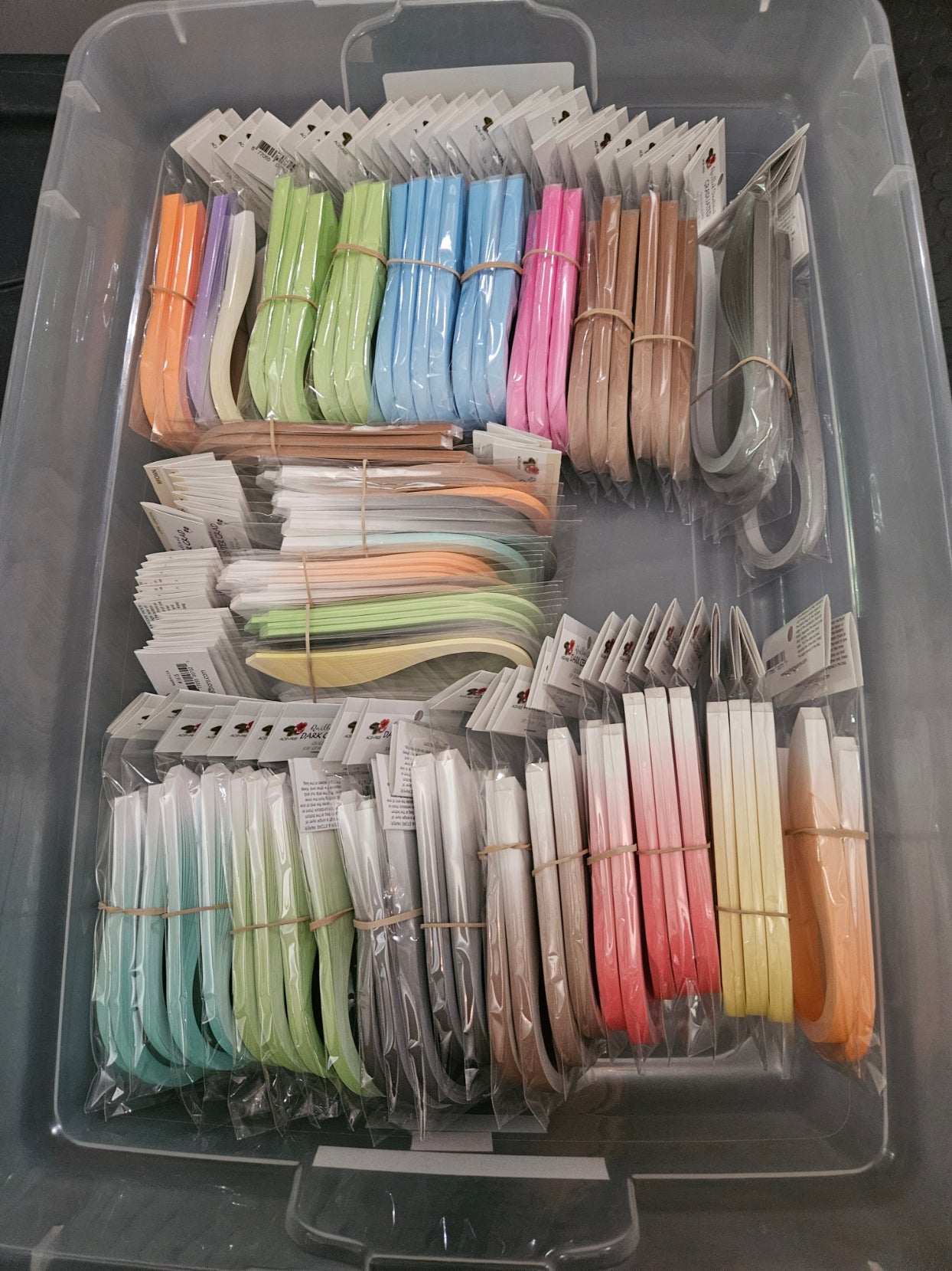 Quilled Creations Closeout Bundle - Graduated/Dark Center Graduated